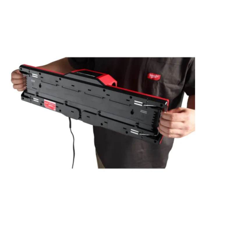 Chargeur multi-ports M12™ - M18™ GBC4 MILWAUKEE | 4933493863