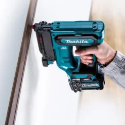 Cloueur XGT FINETTE 23GA + BL4025 + DC40RA - Makita | PT001GD101