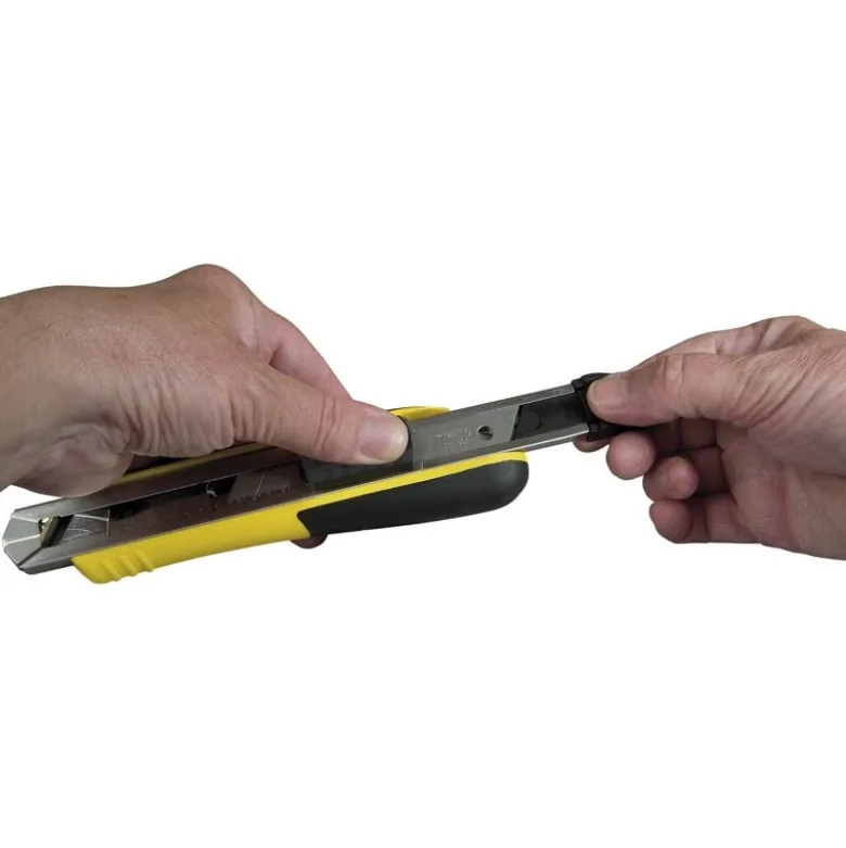 CUTTER 18MM A CARTOUCHE STANLEY FATMAX 0-10-481