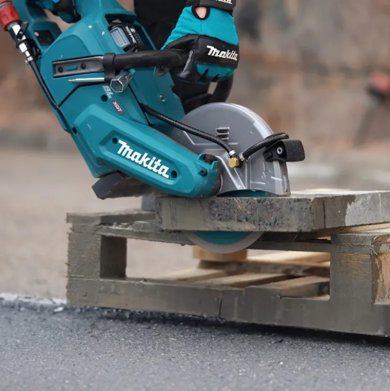 Découpeuse 40Vmax XGT - 230 mm, 40Vmax - Produit seul - Makita | CE003GZ02