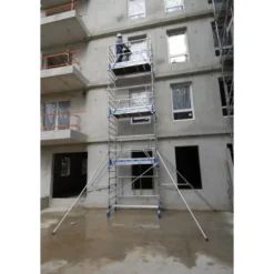 Echafaudages roulants aluminium Totem 2 line 180 plancher 180 plancher 5,85m Tubesca-Comabi | 22403660