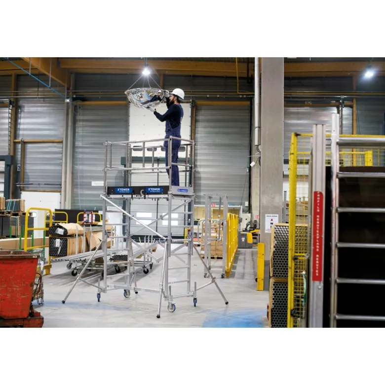 Echafaudages roulants aluminium X-tower plancher plancher 2,00m Tubesca-Comabi | 22405520