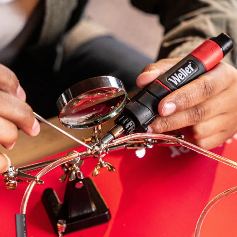 Fer à souder Weller sans fil 25 W - 75 W et Kit d'outils, Alimenté au butane - Weller | WLBUK75