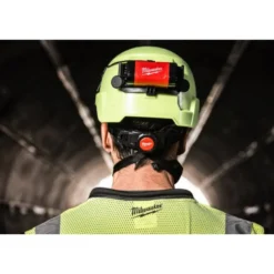 LAMPE FRONTALE BOLT RECHARGEABLE USB, 4V, 600 LUMENS - Milwaukee | 4933479902