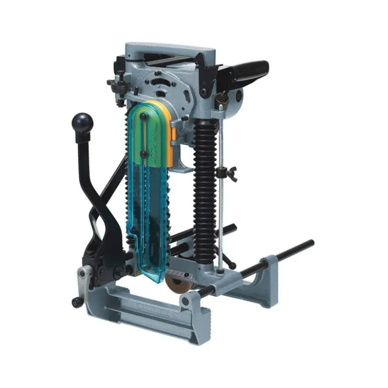 Mortaiseuse à chaîne Makita 1140 Watt modèle 7104L