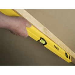 NIVEAU TUBULAIRE CLASSIC 120CM STANLEY STHT1-43106