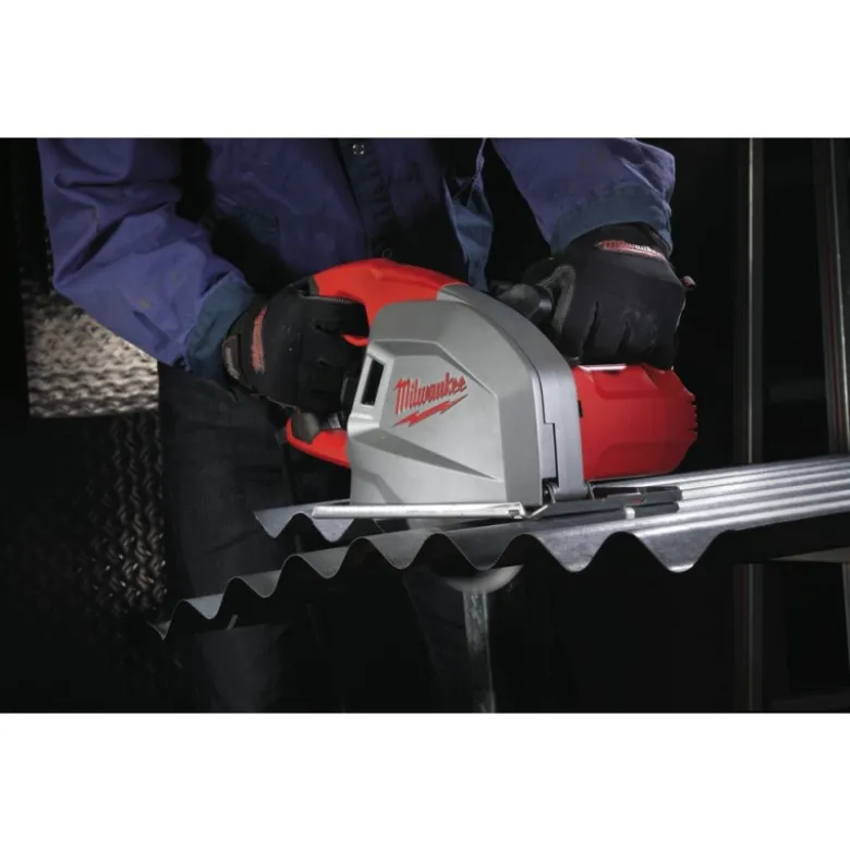 Scie circulaire à métaux 1800 Watts coupe maxi 66mm de profondeur à sec et sans étincelle MCS 66 | 4933440615 Milwaukee