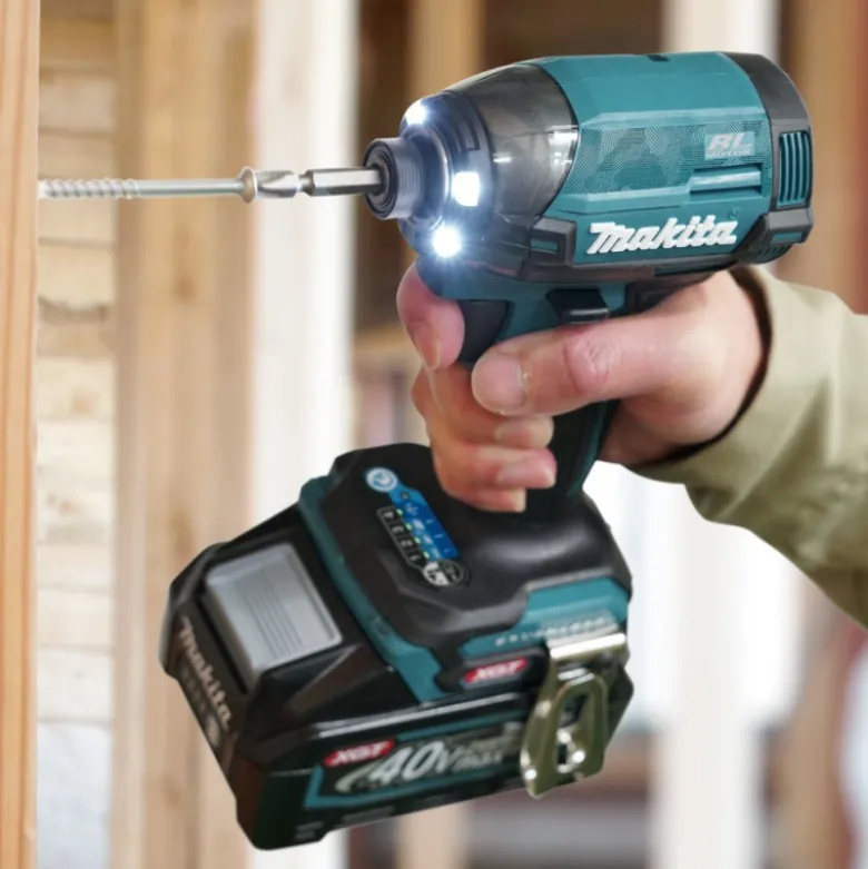 Visseuse à choc 8MODES 220NM 40VMAX BOITE (TYPE2) - Makita | TD002GZ04